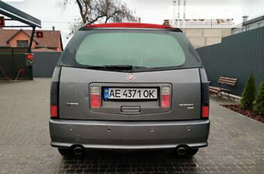 Позашляховик / Кросовер Cadillac SRX 2004 в 