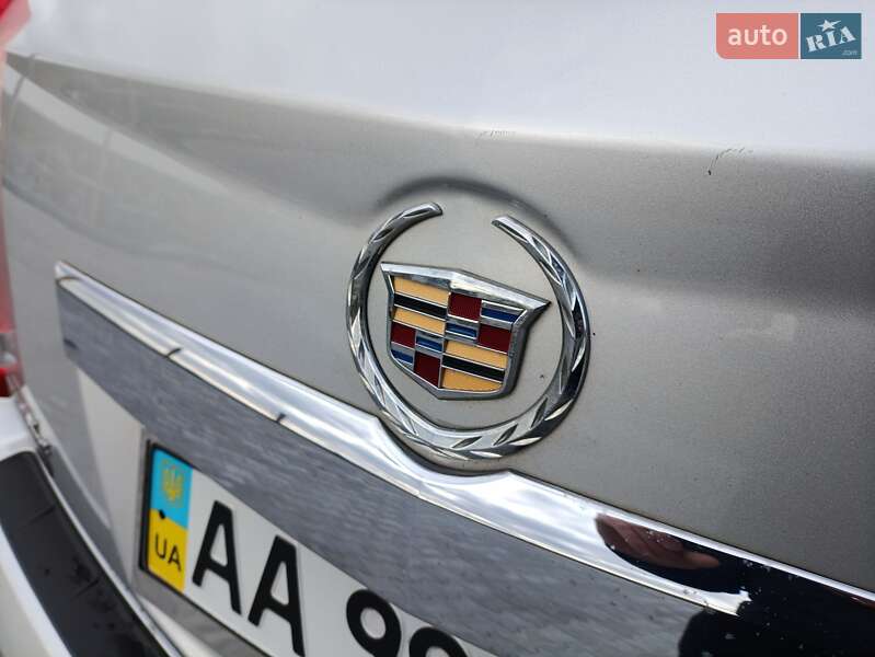 Позашляховик / Кросовер Cadillac SRX 2011 в Броварах