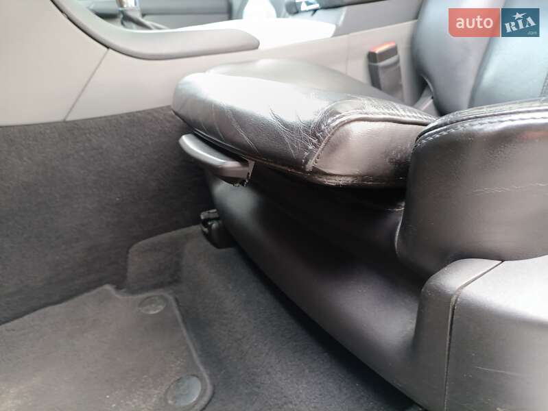 Позашляховик / Кросовер Cadillac SRX 2011 в Броварах
