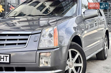 Внедорожник / Кроссовер Cadillac SRX 2004 в 