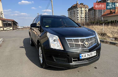 Позашляховик / Кросовер Cadillac SRX 2011 в 