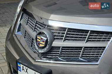 Позашляховик / Кросовер Cadillac SRX 2010 в 