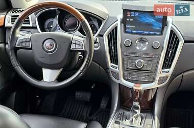 Позашляховик / Кросовер Cadillac SRX 2010 в 