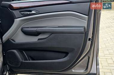 Позашляховик / Кросовер Cadillac SRX 2010 в 