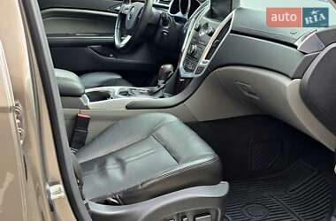 Позашляховик / Кросовер Cadillac SRX 2010 в 