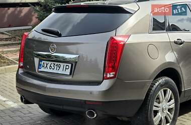 Внедорожник / Кроссовер Cadillac SRX 2010 в 