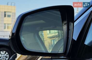 Внедорожник / Кроссовер Cadillac SRX 2014 в 