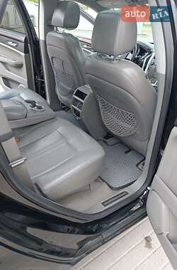 Внедорожник / Кроссовер Cadillac SRX 2011 в 