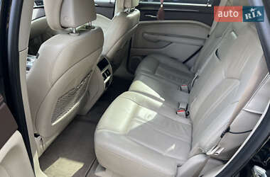 Внедорожник / Кроссовер Cadillac SRX 2010 в 
