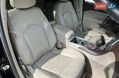 Внедорожник / Кроссовер Cadillac SRX 2010 в 