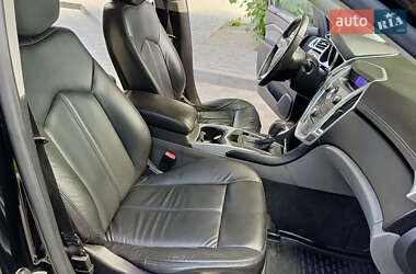 Внедорожник / Кроссовер Cadillac SRX 2010 в 