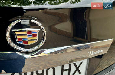 Внедорожник / Кроссовер Cadillac SRX 2010 в 