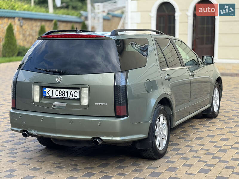 Внедорожник / Кроссовер Cadillac SRX 2004 в Могилев-Подольске