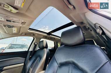 Позашляховик / Кросовер Cadillac SRX 2011 в 