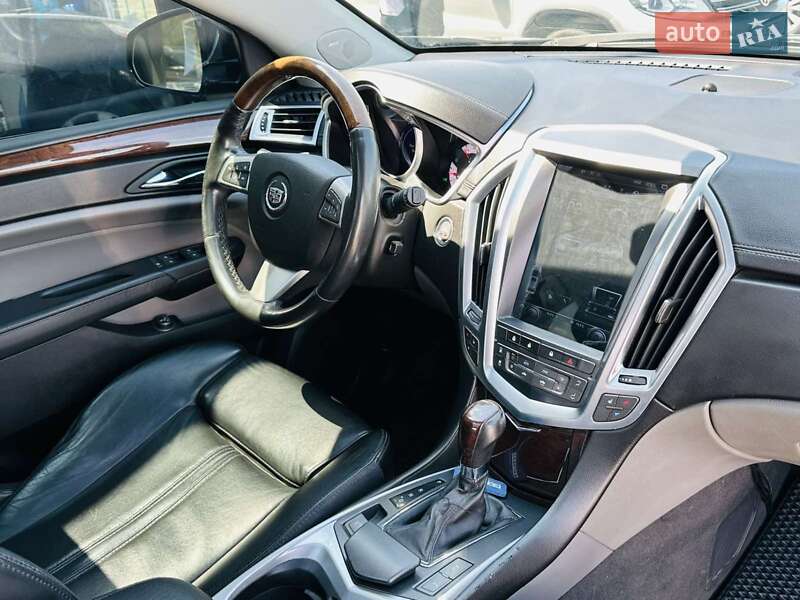 Позашляховик / Кросовер Cadillac SRX 2011 в Харкові