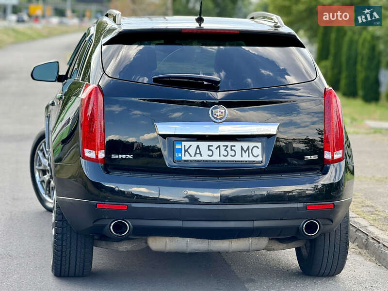 Внедорожник / Кроссовер Cadillac SRX 2013 в Киеве