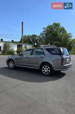 Позашляховик / Кросовер Cadillac SRX 2004 в 