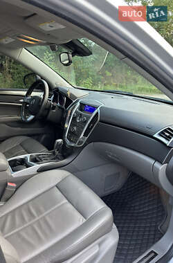 Внедорожник / Кроссовер Cadillac SRX 2011 в 