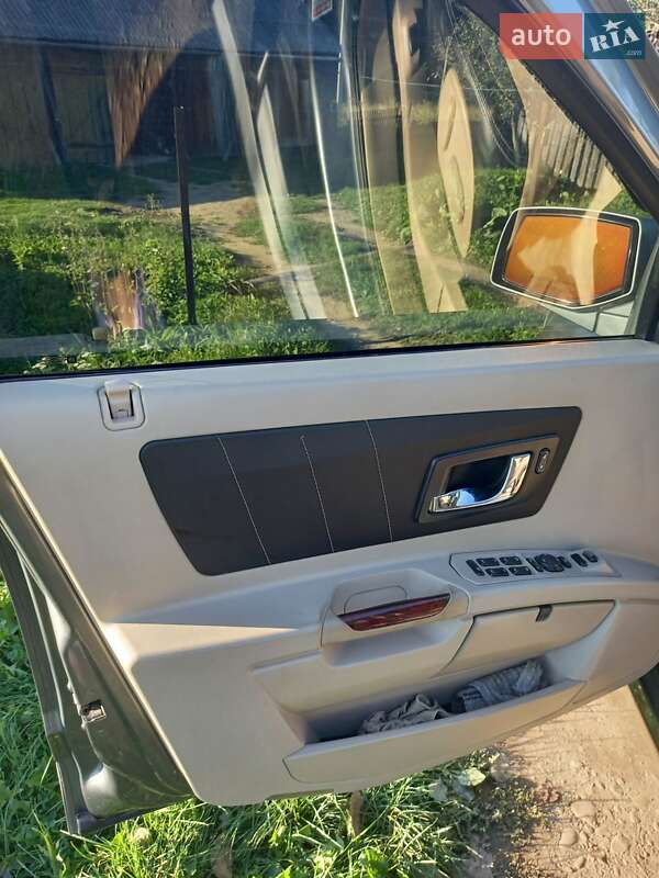 Позашляховик / Кросовер Cadillac SRX 2004 в Калуші