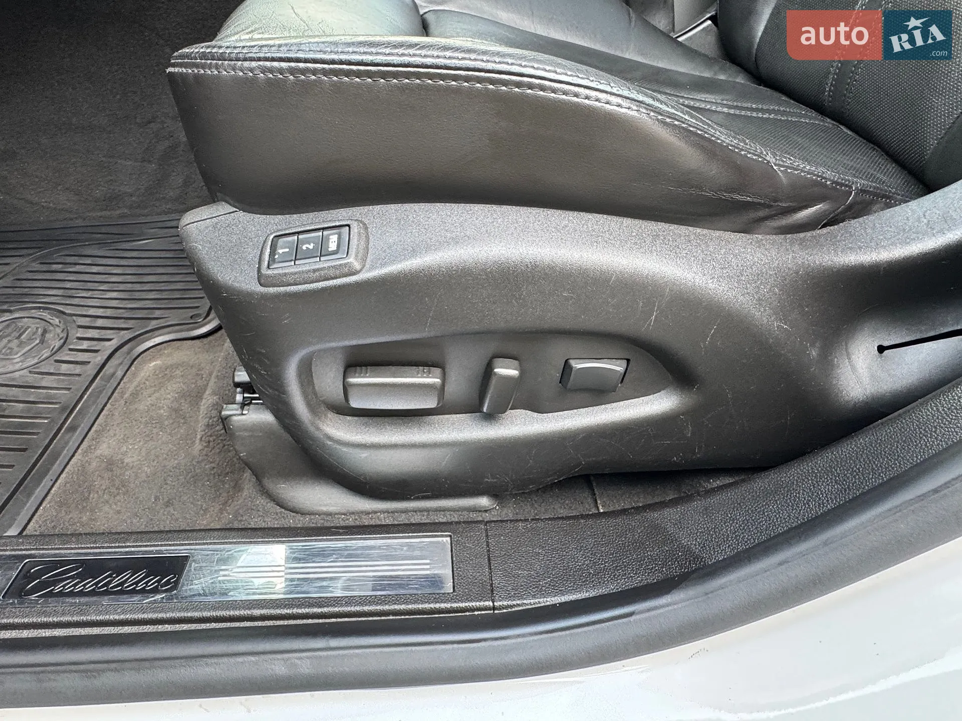 2011 Cadillac SRX - мініатюра 39