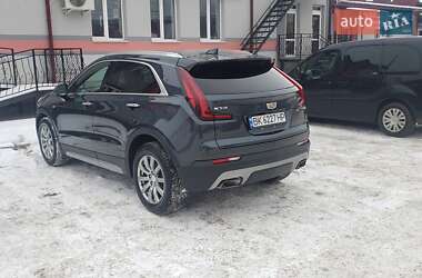 Внедорожник / Кроссовер Cadillac XT4 2019 в 
