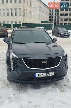 Внедорожник / Кроссовер Cadillac XT4 2019 в 