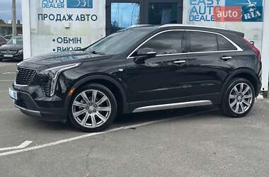 Внедорожник / Кроссовер Cadillac XT4 2018 в 