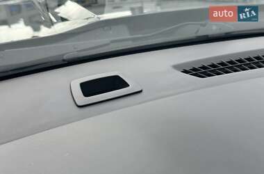 Внедорожник / Кроссовер Cadillac XT4 2018 в 