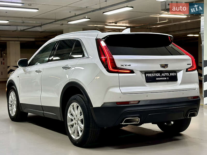 Позашляховик / Кросовер Cadillac XT4 2022 в Києві