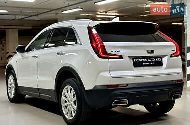 Внедорожник / Кроссовер Cadillac XT4 2022 в 