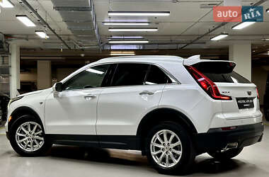 Внедорожник / Кроссовер Cadillac XT4 2022 в 