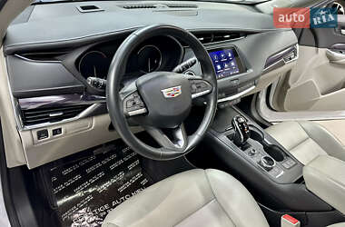 Внедорожник / Кроссовер Cadillac XT4 2022 в 