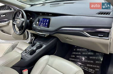 Внедорожник / Кроссовер Cadillac XT4 2022 в 