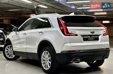 Внедорожник / Кроссовер Cadillac XT4 2022 в 