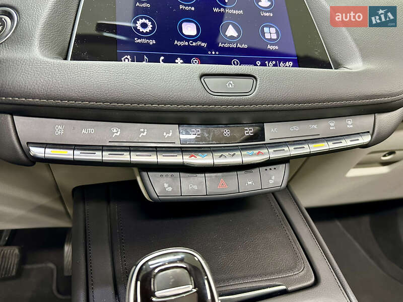 Внедорожник / Кроссовер Cadillac XT4 2022 в Киеве