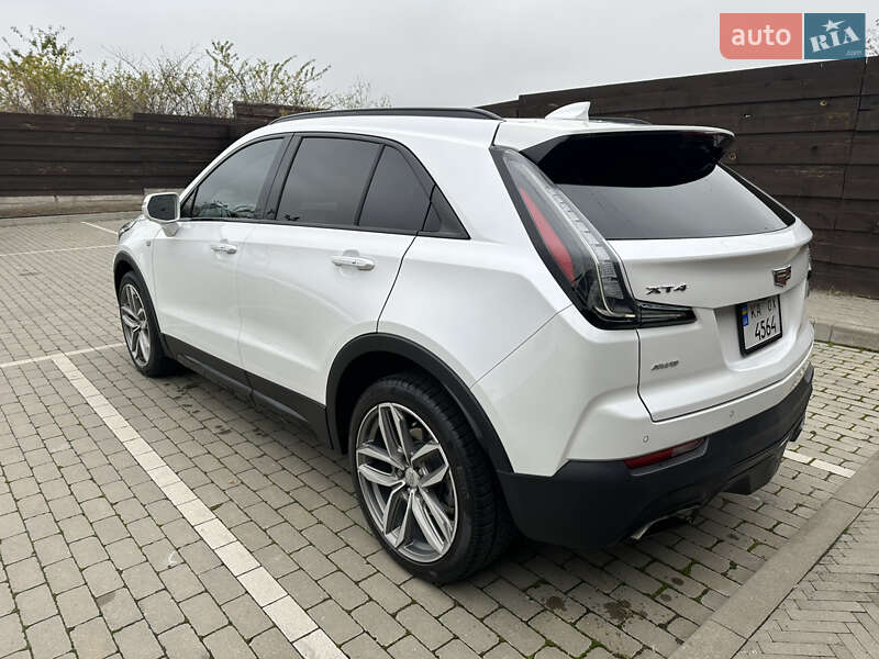 Позашляховик / Кросовер Cadillac XT4 2018 в Києві фото 8 Позашляховик / Кросовер Cadillac XT4 2018 в Києві