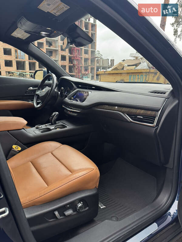 Внедорожник / Кроссовер Cadillac XT4 2018 в Ирпене фото 9 Внедорожник / Кроссовер Cadillac XT4 2018 в Ирпене
