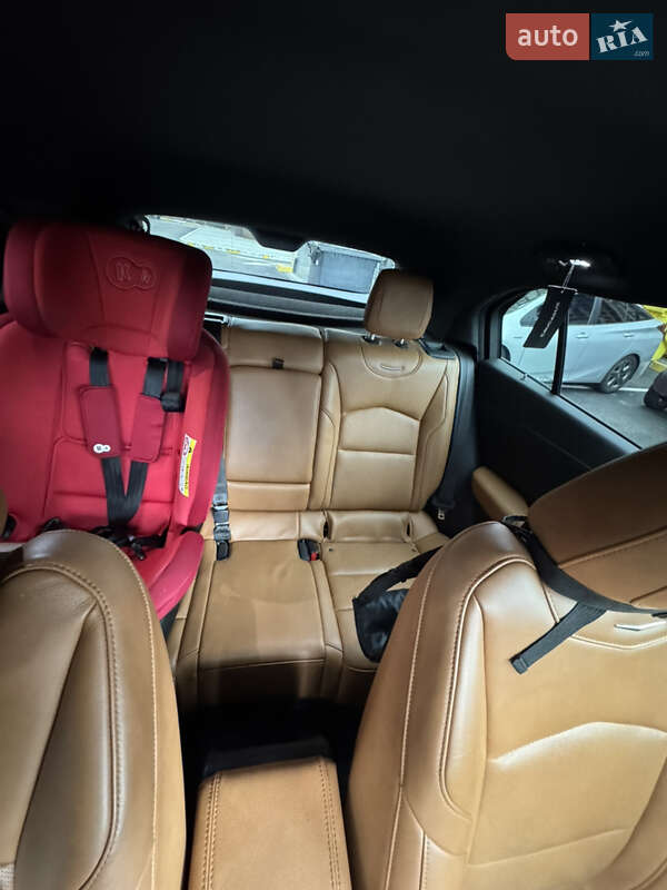 Внедорожник / Кроссовер Cadillac XT4 2018 в Ирпене фото 11 Внедорожник / Кроссовер Cadillac XT4 2018 в Ирпене