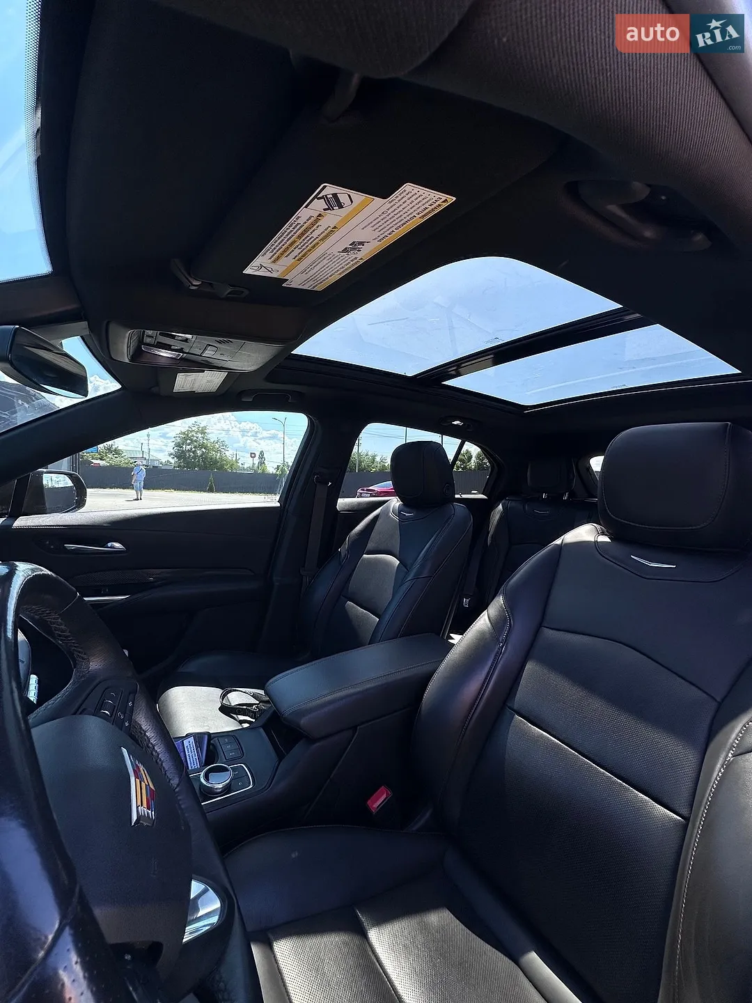 2019 Cadillac XT4 - мініатюра 10