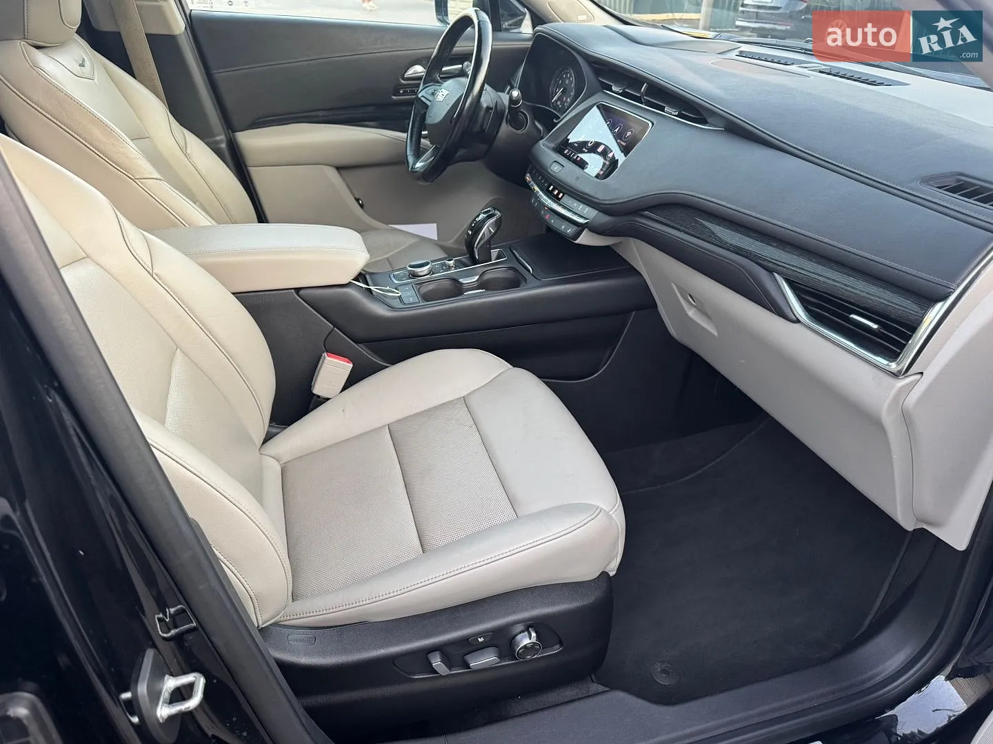 2019 Cadillac XT4 - мініатюра 35