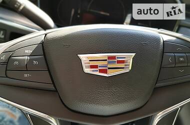 Внедорожник / Кроссовер Cadillac XT5 2017 в 