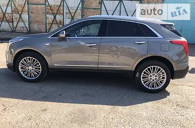 Внедорожник / Кроссовер Cadillac XT5 2018 в Покрове