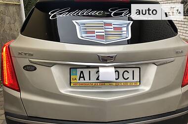Внедорожник / Кроссовер Cadillac XT5 2016 в 