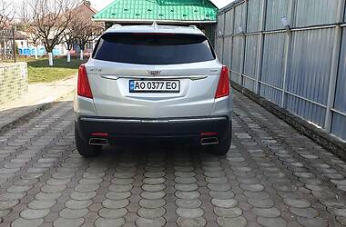 Внедорожник / Кроссовер Cadillac XT5 2017 в Ужгороде