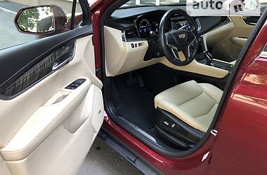 Внедорожник / Кроссовер Cadillac XT5 2016 в 