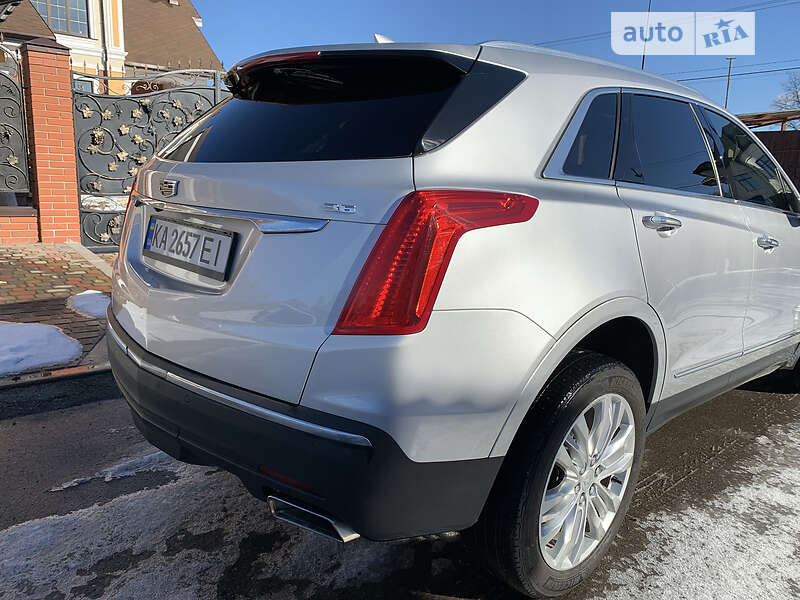 Внедорожник / Кроссовер Cadillac XT5 2018 в Киеве