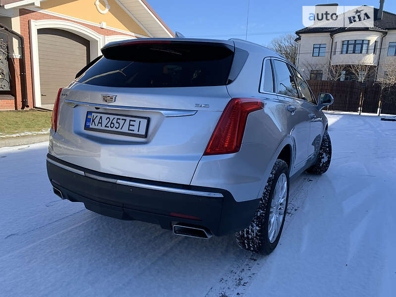 Внедорожник / Кроссовер Cadillac XT5 2018 в Киеве