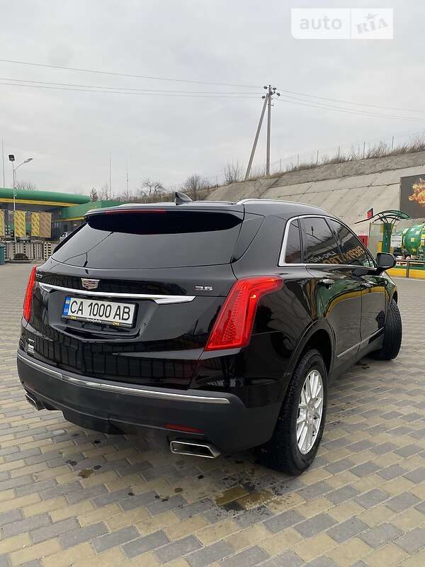 Внедорожник / Кроссовер Cadillac XT5 2017 в Городище