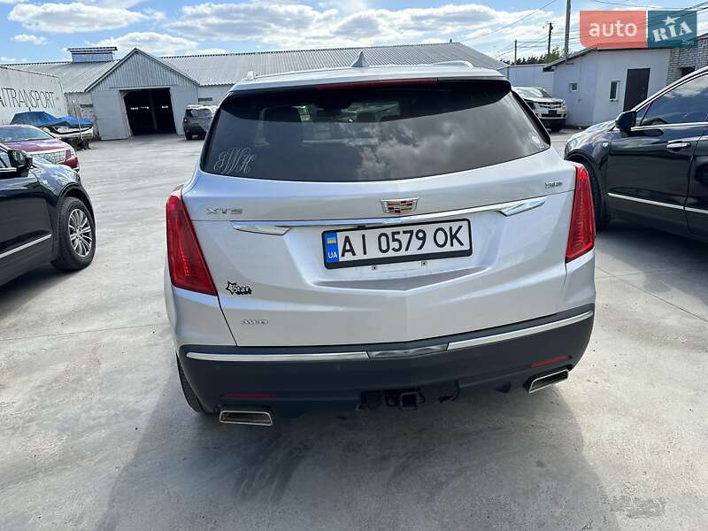 Внедорожник / Кроссовер Cadillac XT5 2017 в Киеве