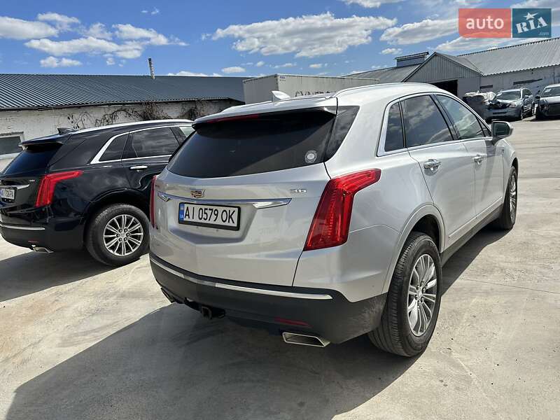 Внедорожник / Кроссовер Cadillac XT5 2017 в Киеве